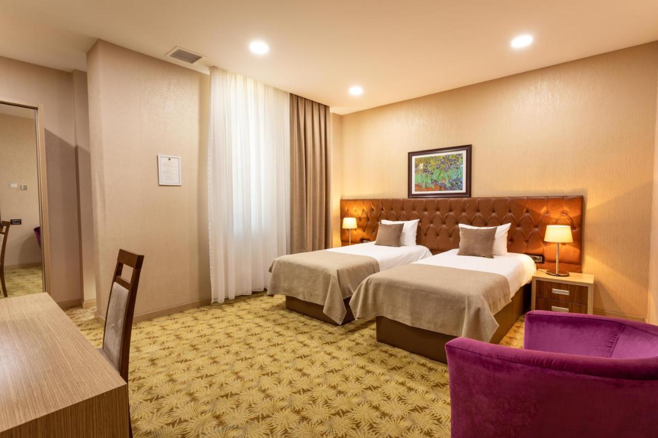 West Shine Hotel Baku Extérieur photo