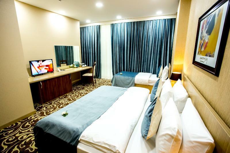 West Shine Hotel Baku Extérieur photo